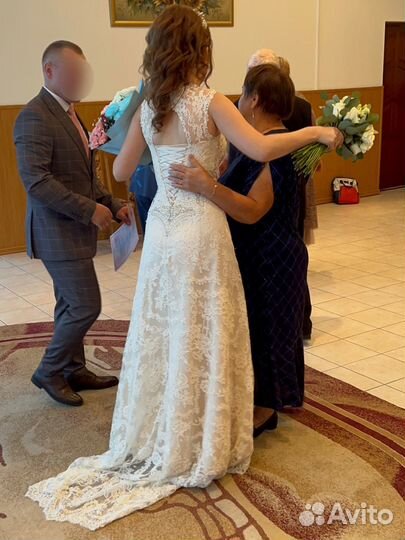 Свадебное платье