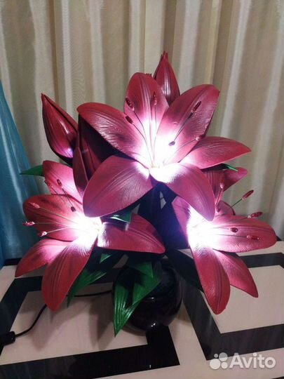 Композиция Лилии настольная