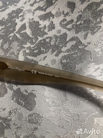 Новые солнцезащитные очки salvatore ferragamo