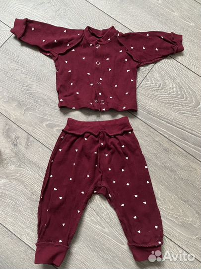 Пакет вещей с погремушками р.62-68