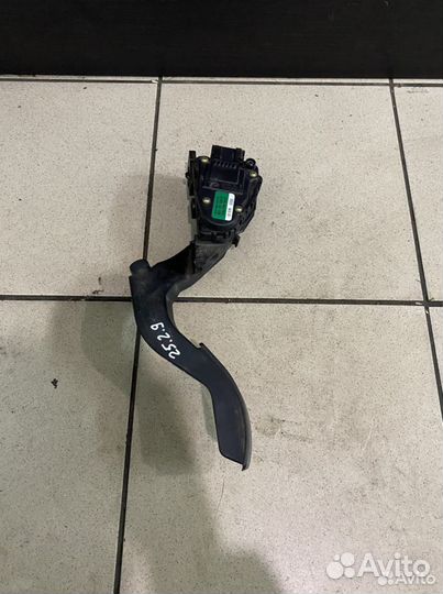 Педаль газа Audi А4 Б5