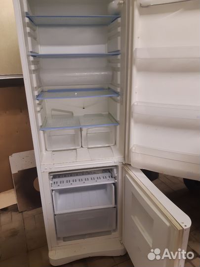 Холодильник индезит c138g бу