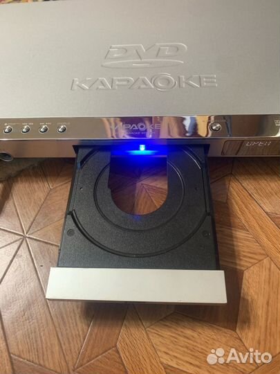 Dvd плеер с караоке lg DKS 6100