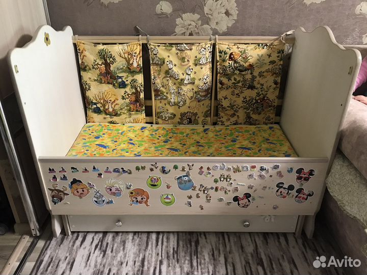 Кроватка со всеми атрибутами