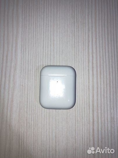 Беспроводные наушники apple airpods