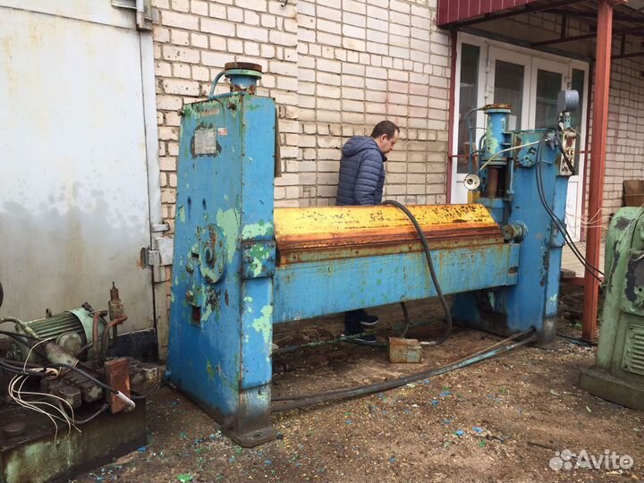 Листогиб с поворотной гибочной балкой И2116