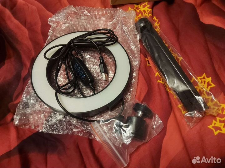 Кольцевая лампа со штативом