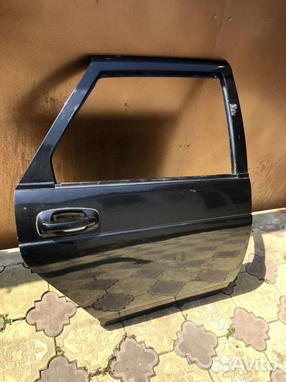 Задняя правая дверь Приора