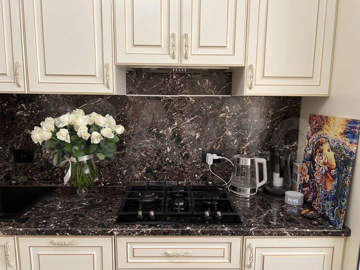 1-к. квартира, 40 м², 1/10 эт.