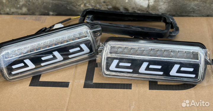 Надфарники LED Нива 4х4 (088)