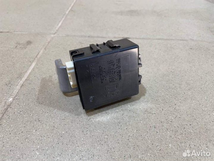 Блок управления центральным замком Toyota RAV 4 20