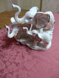Статуэтка Семья слонов