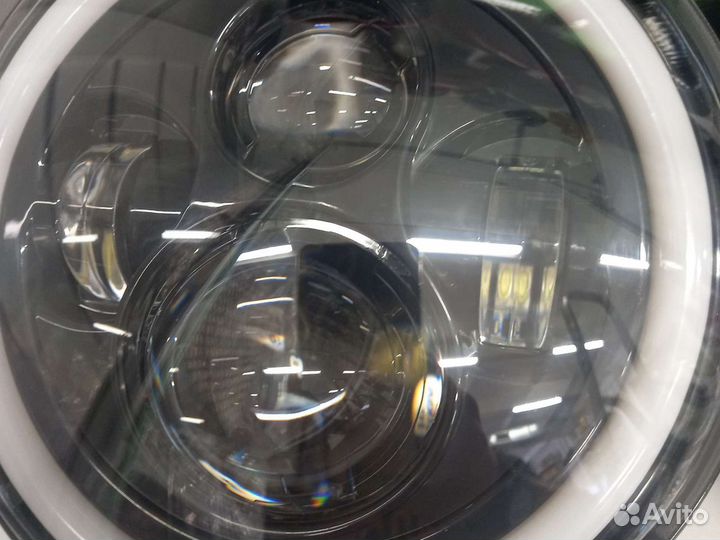 Фары Нива 4 линзы с ходовым огнём.Новые