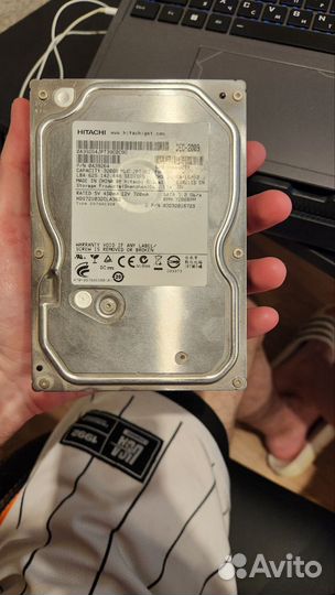 Жесткий диск HDD 320 Гб от Hitachi