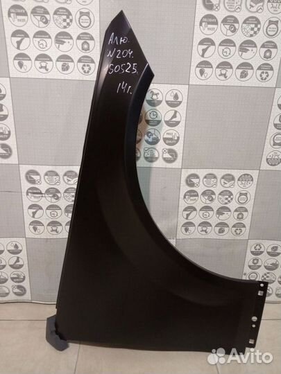 Крыло правое переднее правое Mercedes C-Class W204