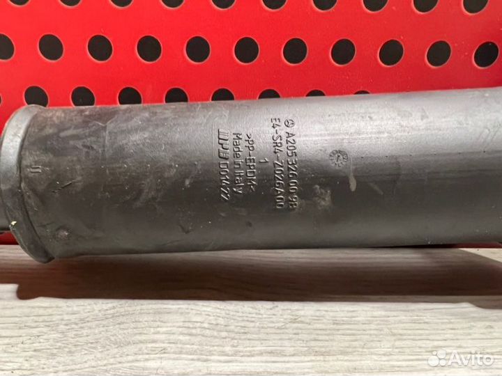 Амортизатор задний Mercedes-Benz C-Class W205 2015