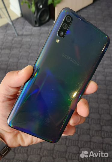 Samsung Galaxy A50, 4/64 ГБ