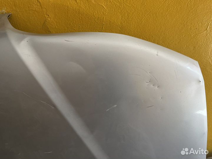 Капот mitsubishi carisma