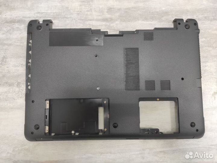 Нижняя часть корпуса, поддон Sony SVF152