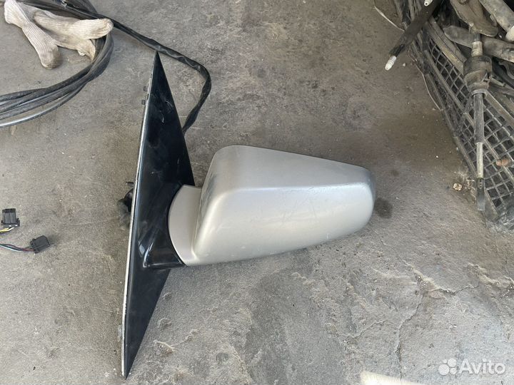 Левое зеркало cadillac sts