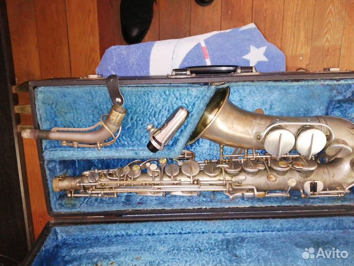 Продам саксофон