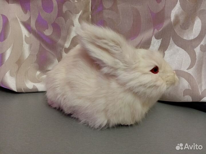 Кролик игрушка из натурального меха