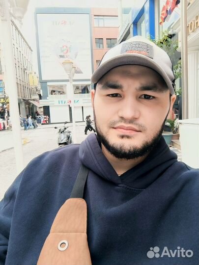 Работник на даче