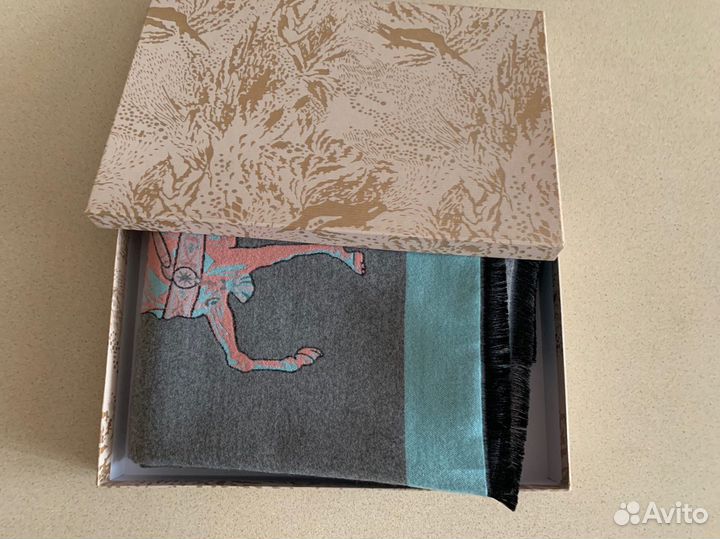 Шарф палантин из кашемира новый