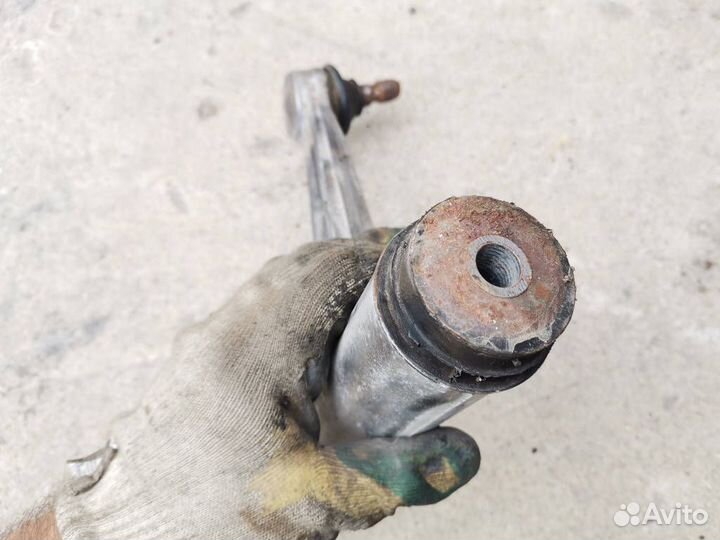 Рычаг передний верхний правый Mercedes CL C140