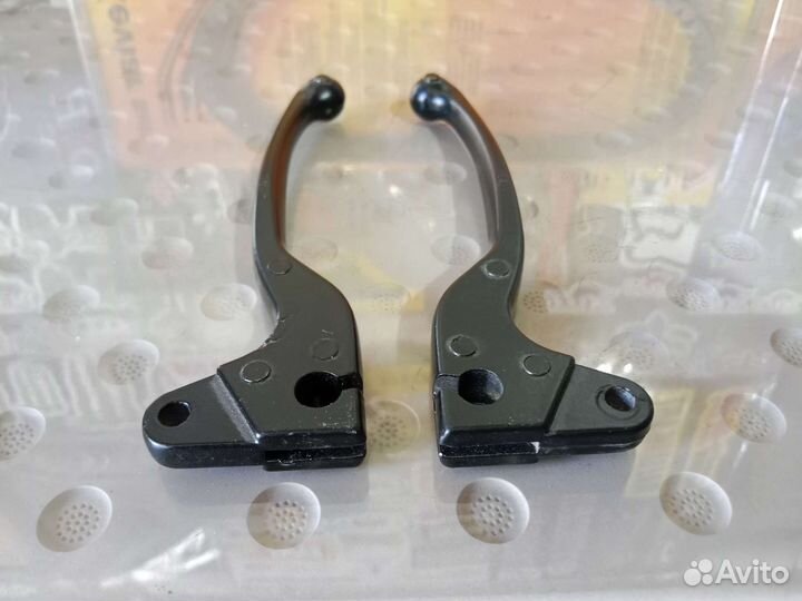 Рычаги сцепления и тормоза на мопед