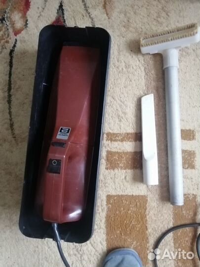 Автомобильный пылесос