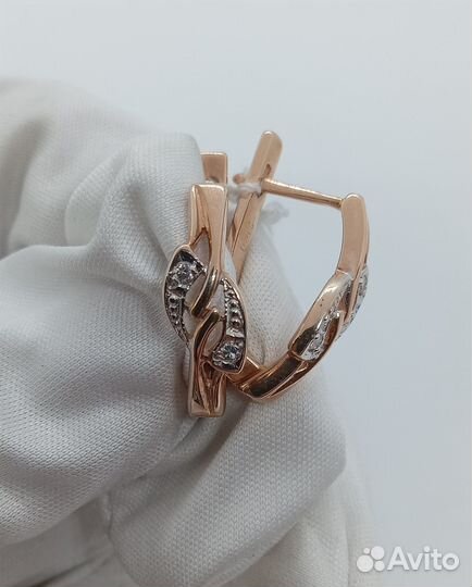 Серьги с синтетическим камнем Золото