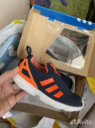 Кроссовки adidas