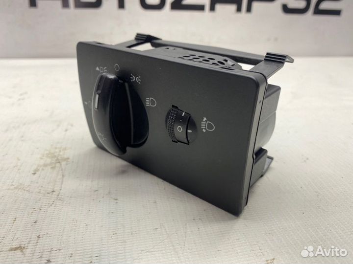 Переключатель света Ford Focus 2 shda 2011