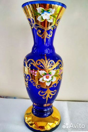 Ваза для цветов синяя, Богемия