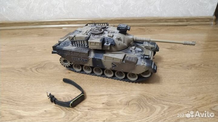 Танк, ранее радиоуправляемый