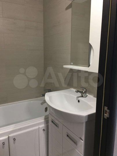 2-к. квартира, 50 м², 6/9 эт.