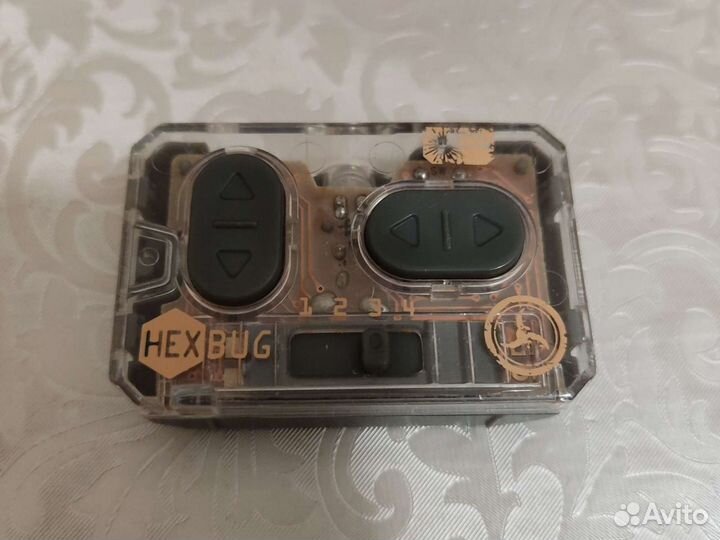 Робот HexBug