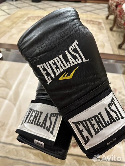 Боксерские перчатки everlast 10 oz