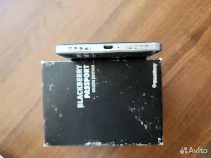 BlackBerry Passport, 3/32 ГБ