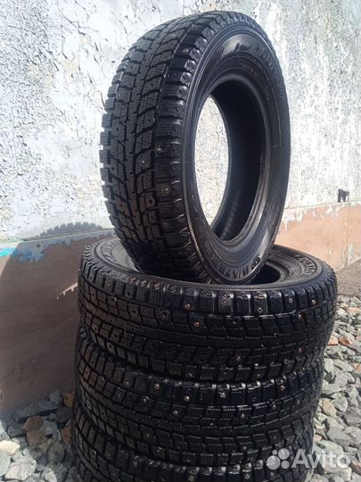 Dunlop SP Winter Ice 01 185/70 R14 T