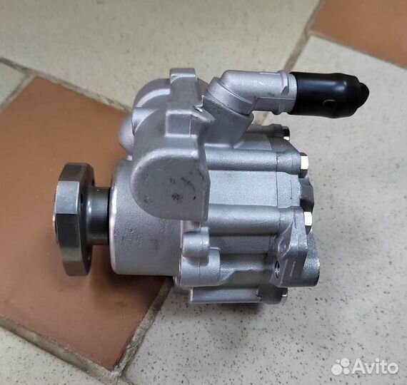 Насос гур VW Passat B4 / Golf 3 (с выносом) новый