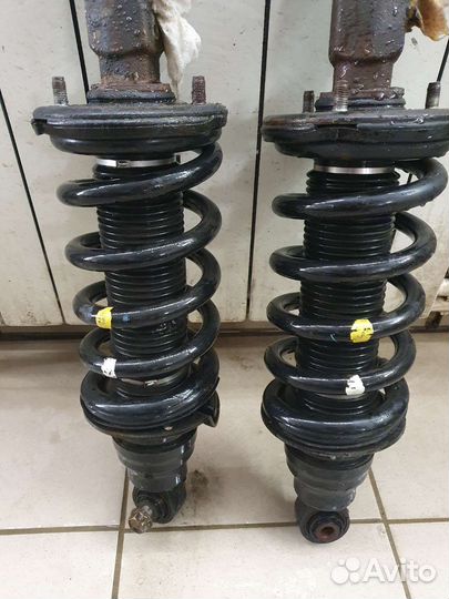 Амортизатор передний левый infiniti QX56 Z62 QX80