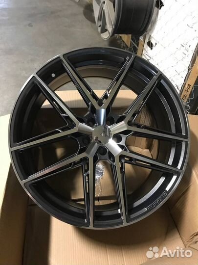 Новые диски R22 на Genesis, Infinity, Lexus Toyota