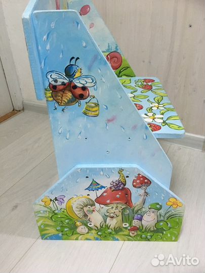 Стул детский расписанный