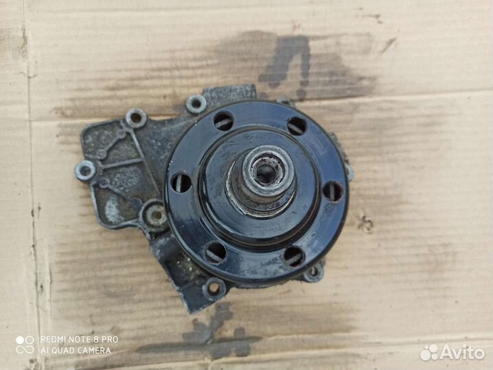 Водяной насос помпа Mercedes Sprinter W906 651.955