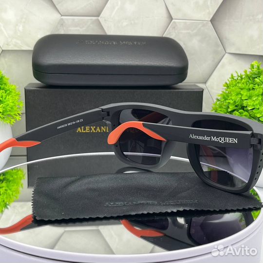 Солнцезащитные очки alexander mqueen