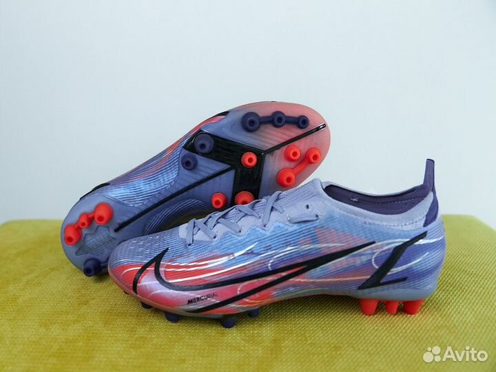 Бутсы Сороконожки Nike