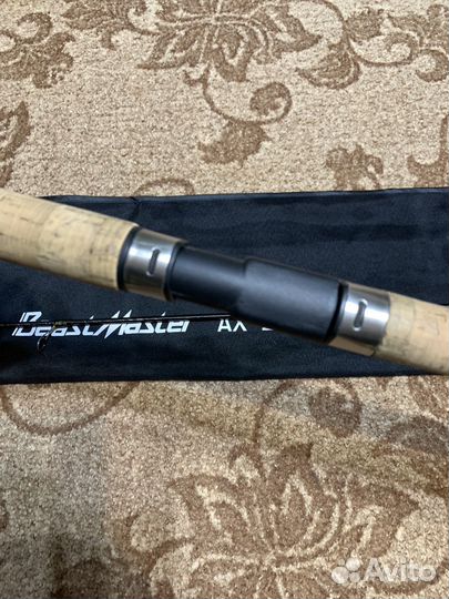 Спиннинг Shimano BeastMaster 2,7м 10-30гр