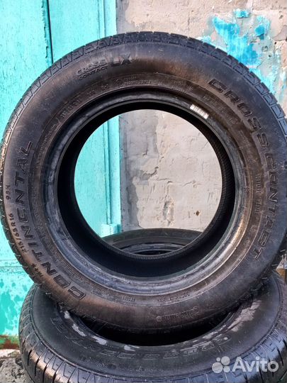 Continental CrossContact LX25 215/65 R16 98H